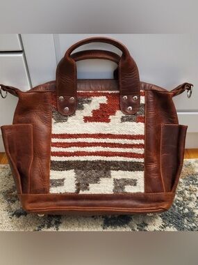 *CLEARANCE* Dylari convertible day bag